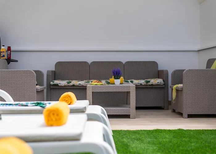 Marzella - Luxury أذيخي